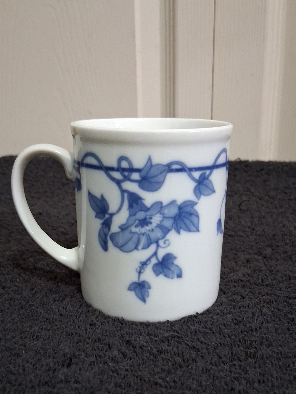 Vintage Windward Trading Co. Japan Blue Floral Porcelain Mug